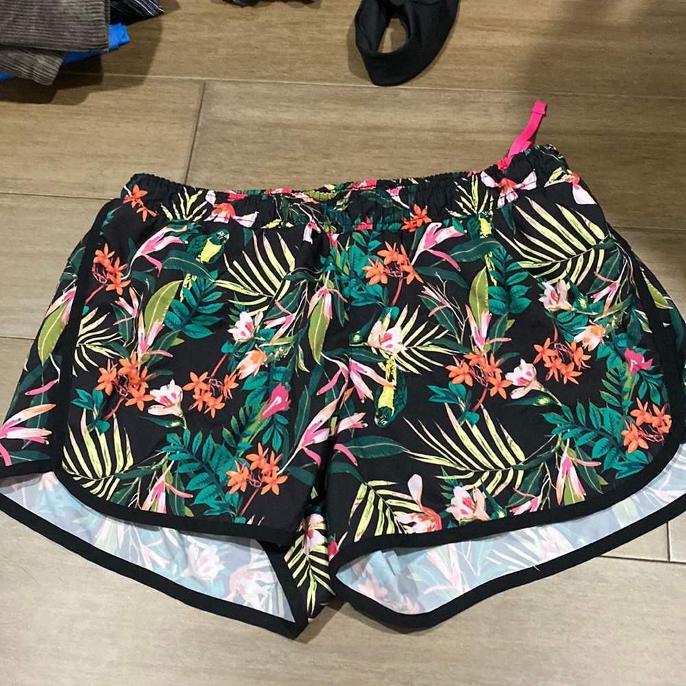 Old Navy active tropical workout shorts